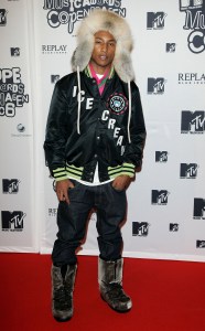 COPENHAGEN, DENMARK - NOVEMBER 02: Recording artist Pharrell Williams arrives at the 13th annual MTV Europe Music Awards 2006 at the Bella Center on November 2, 2006 in Copenhagen, Denmark.  (Photo by Gareth Cattermole/Getty Images for MTV)