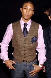 LOS ANGELES, CA - OCTOBER 28: Musician Pharell Williams arrives at the Louis Vuitton Gala celebrating the Murakami exhibition held at the Geffen Contemporary at Moca on October 28th, 2007 in Los Angeles, California.  (Photo by Jean-Paul Aussenard/WireImage)